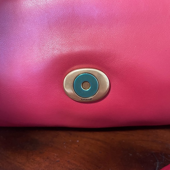 NWT Coach Pillow Tabby 26 - Picture 9 of 9